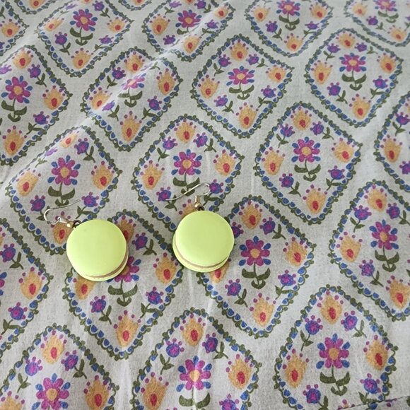 Green Macaron earings - Picture 4 of 4